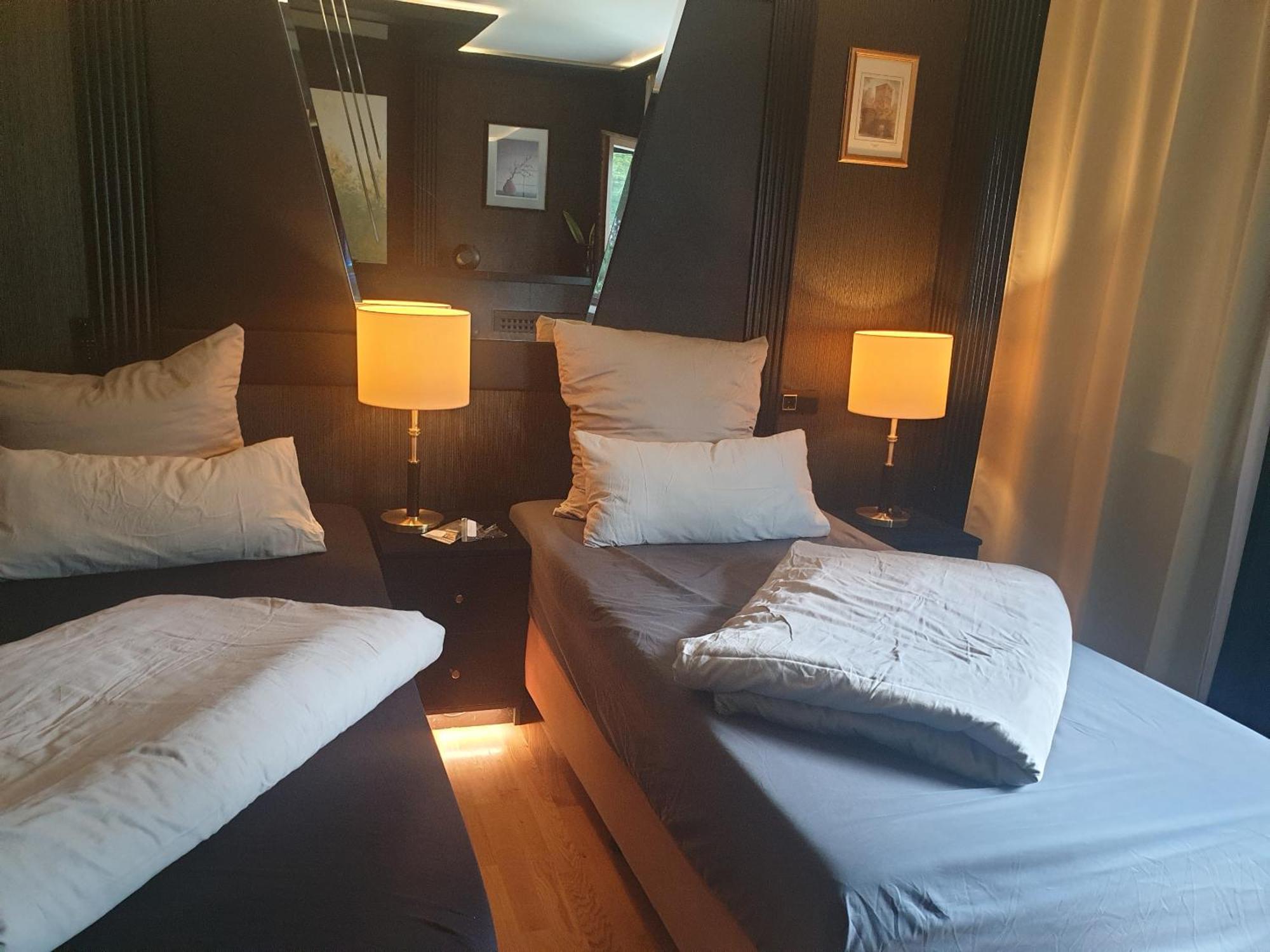 Miet-Kamp Ruhig, Zentral, Nahe Messe, Ausgefallenes Design 2 Schlafzimmer Берлин Экстерьер фото